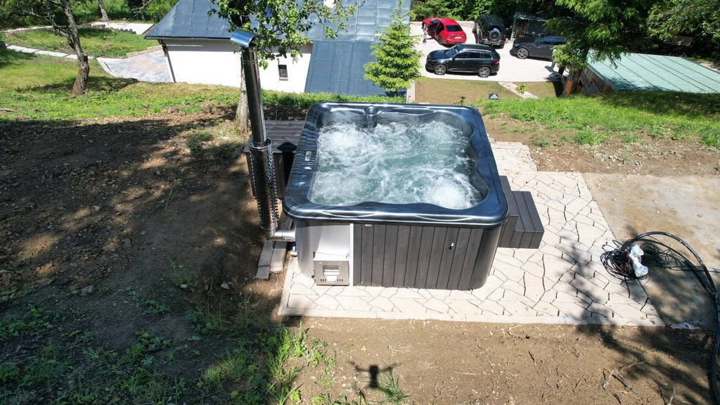 Hottub met geïntegreerde kachel vierkant - Sauna Service