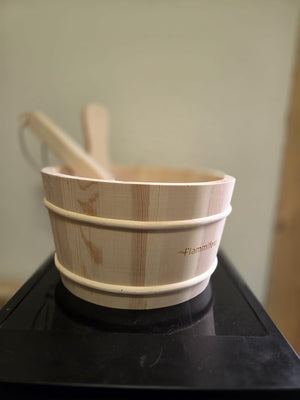 Houten Sauna-emmer met Pollepel – 4 Liter – Met Kunststof Inzet - Sauna Service