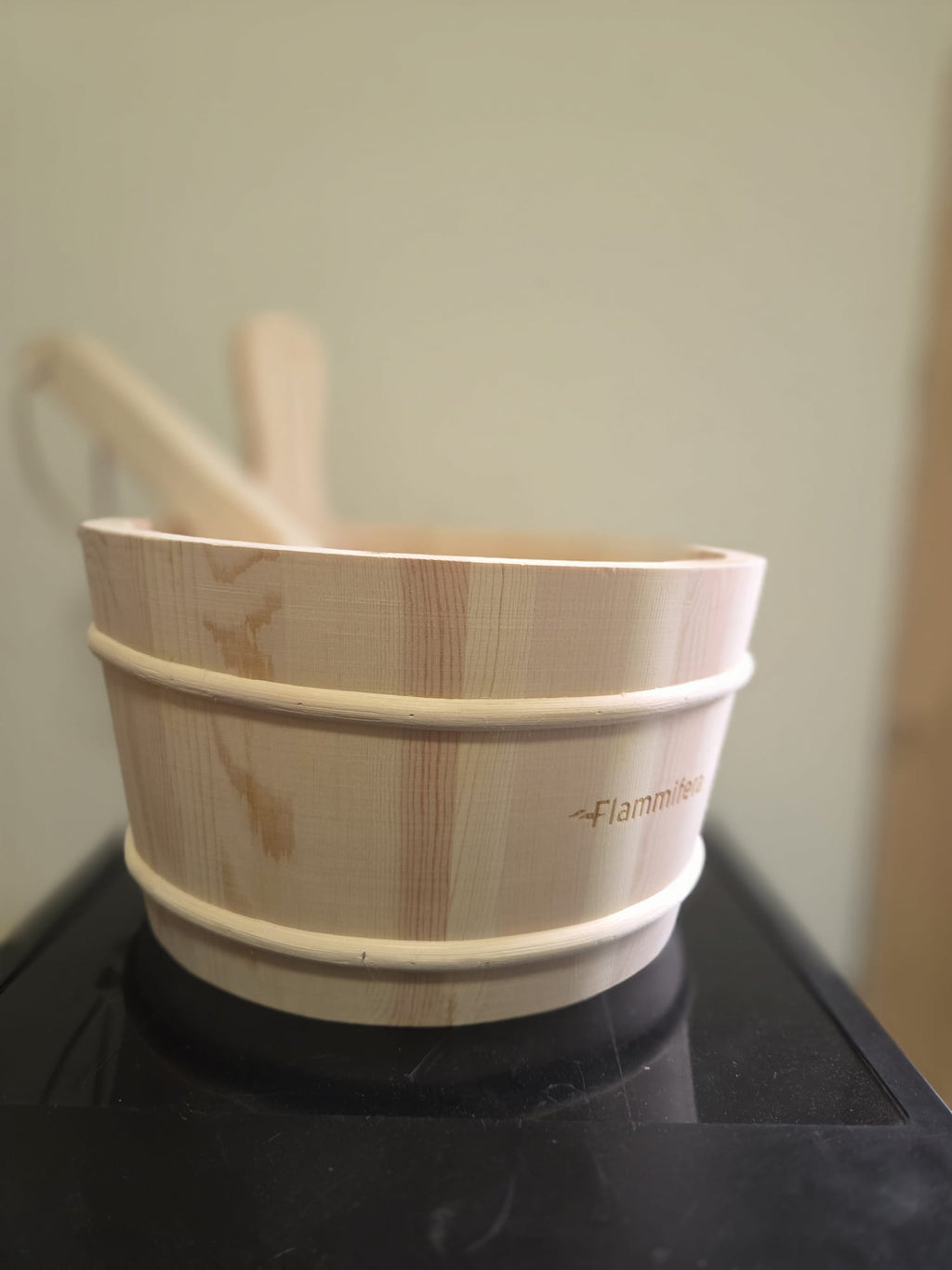 Houten Sauna-emmer met Pollepel – 4 Liter – Met Kunststof Inzet - Sauna Service